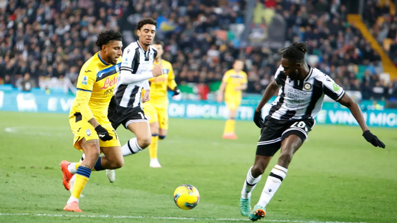 Điểm nóng sân cỏ trong trận Atalanta vs Udinese